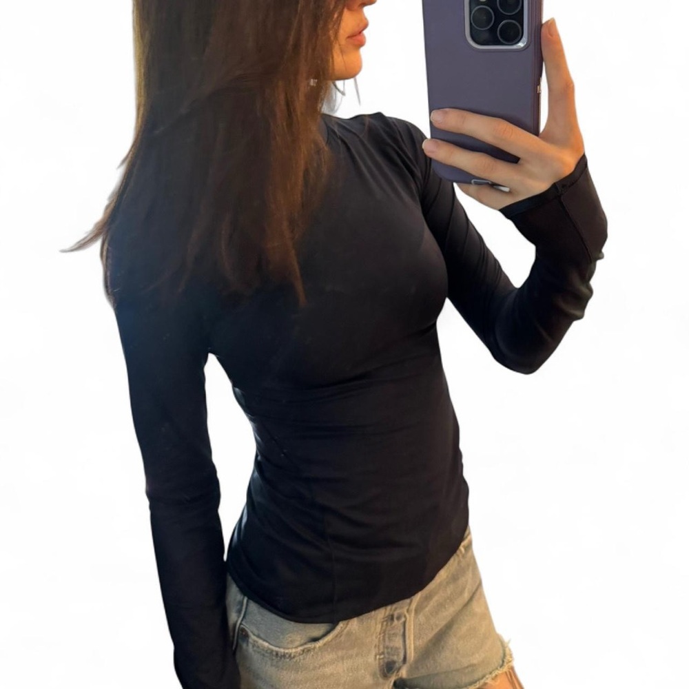 Lululemon navy blue turtle neck